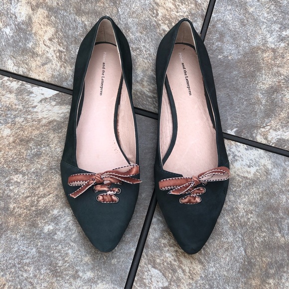 Pilcro & The Letterpress Green Suede Flats - Picture 9 of 9